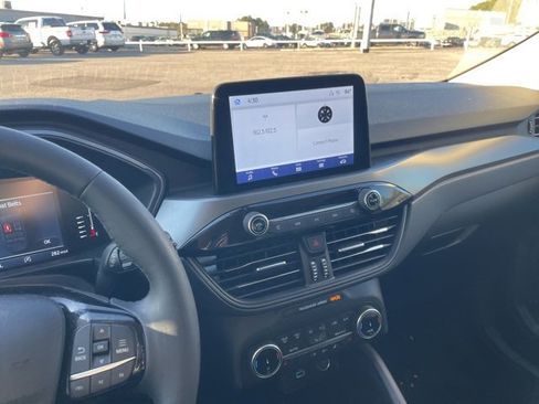 Used 2023 Ford Escape Active w/ Cold Weather Package image 10