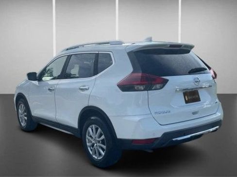 Used 2020 Nissan Rogue SV FWD image 9