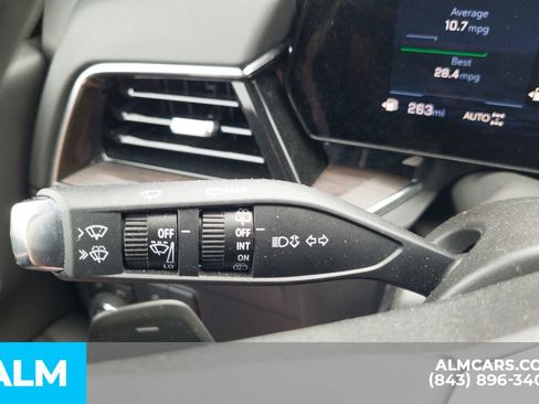 Used 2025 Chevrolet Tahoe LT AWD/4WD image 18