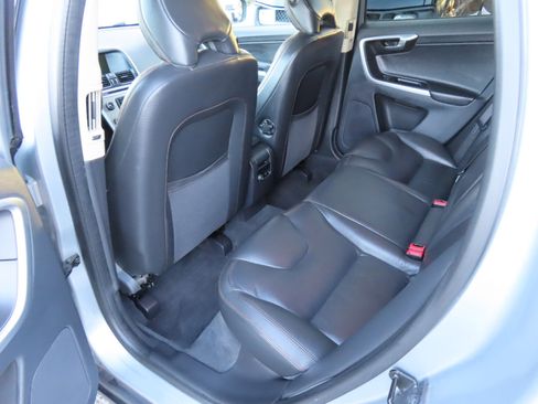 Used 2012 Volvo XC60 3.2 image 13