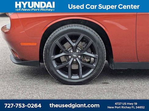 Used 2021 Dodge Challenger SXT w/ Plus Package image 10
