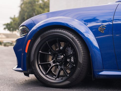 Used 2021 Dodge Charger SRT Hellcat RWD image 17