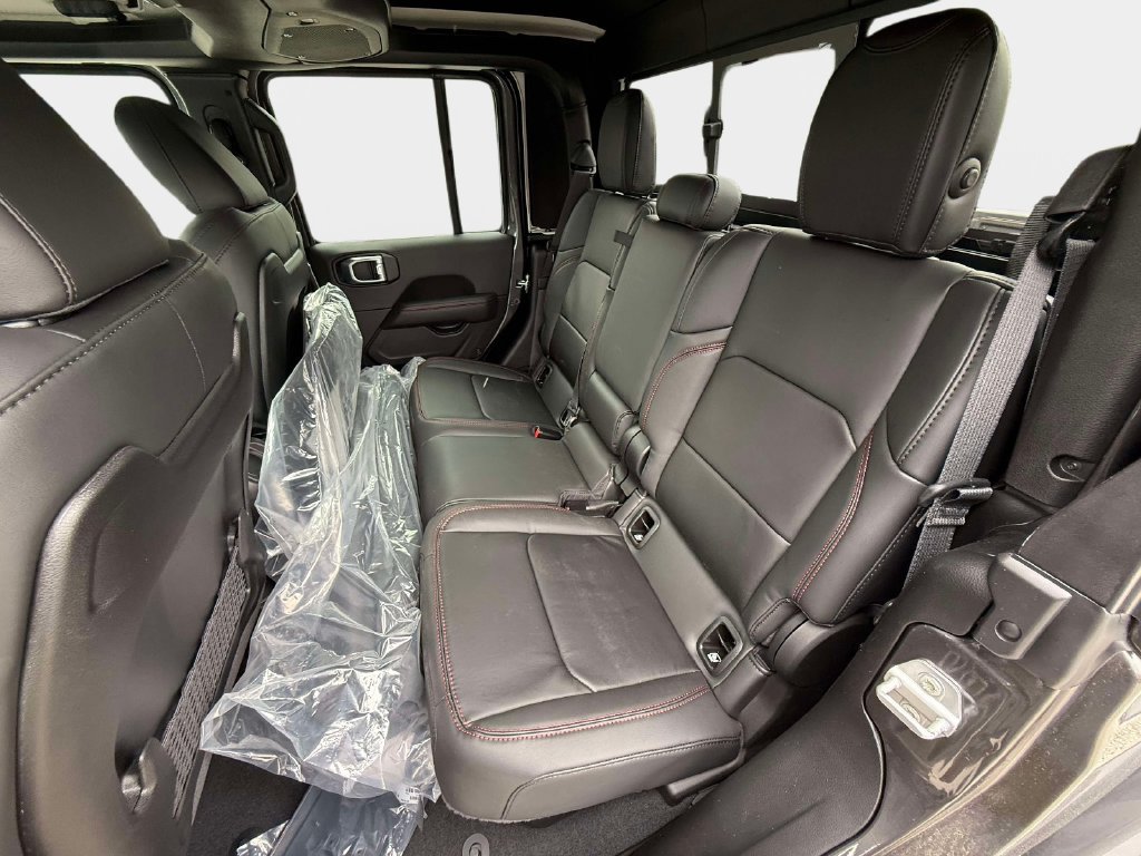 New 2026 Jeep Gladiator Rubicon AWD/4WD image 13