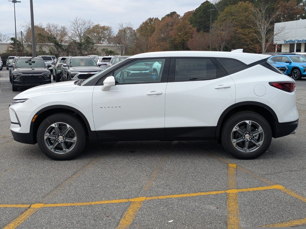 New 2026 Chevrolet Blazer LT FWD image 7