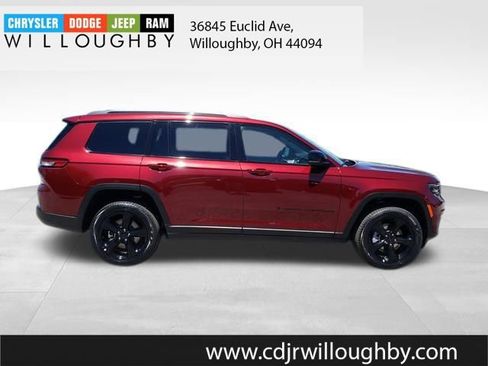 New 2024 Jeep Grand Cherokee L Limited w/ Black Appearance Package image 4