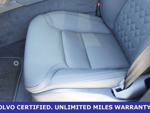 New 2025 Volvo XC90 T8 Core w/ Protection Package Premier image 20