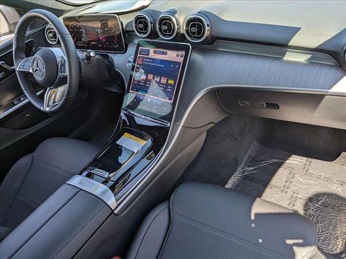 Used 2024 Mercedes-Benz C 300 Sedan image 21