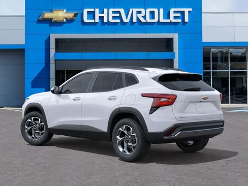 New 2026 Chevrolet Trax LT FWD image 3