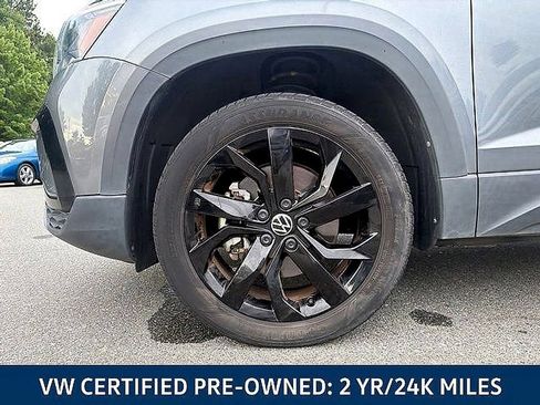 Certified 2022 Volkswagen Taos SE FWD image 17