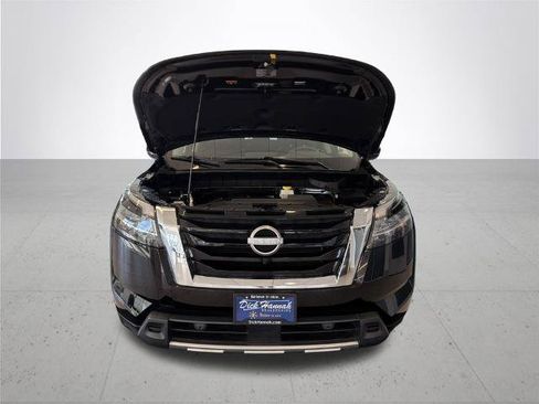 Certified 2024 Nissan Pathfinder SL AWD/4WD image 5