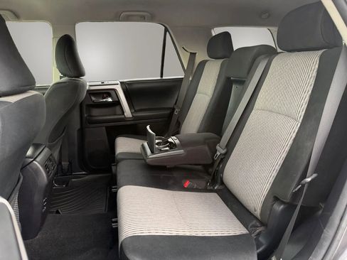 Used 2014 Toyota 4Runner SR5 AWD/4WD image 34