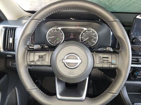 Certified 2025 Nissan Pathfinder SL AWD/4WD image 25