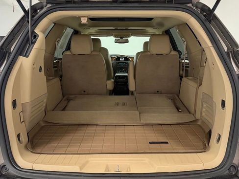 Used 2011 Buick Enclave CXL FWD image 26