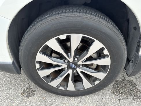 Used 2015 Subaru Outback 3.6R Limited AWD/4WD image 14