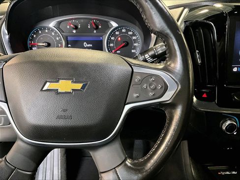 Used 2022 Chevrolet Traverse LT AWD/4WD image 25