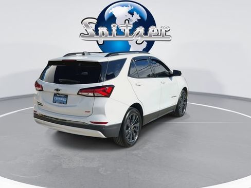 Certified 2022 Chevrolet Equinox RS w/ Infotainment Package image 9