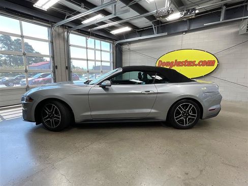 Used 2021 Ford Mustang Premium RWD image 2