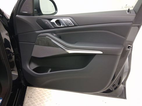 New 2026 BMW X7 xDrive40i image 29