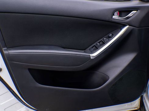 Used 2016 MAZDA CX-5 Touring image 11