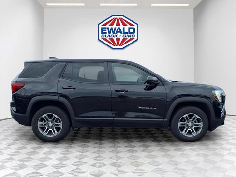 Certified 2025 GMC Terrain Elevation AWD/4WD image 4