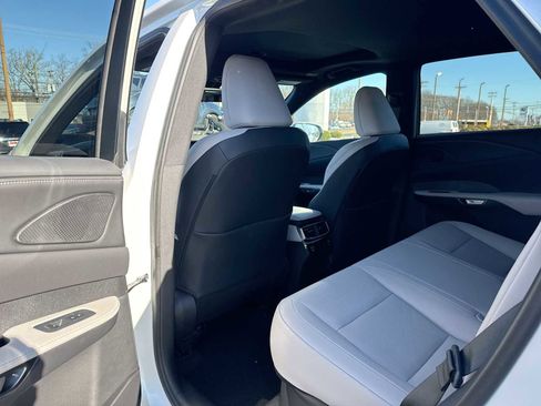 Used 2024 Lexus RX 350 Premium image 12