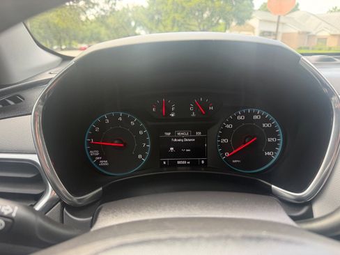 Used 2020 Chevrolet Equinox LS w/ LS Convenience Package FWD image 15