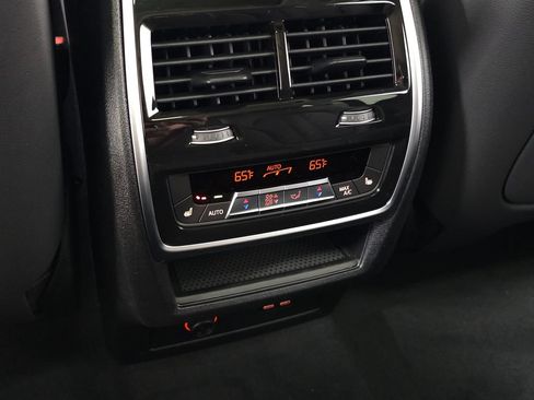 Used 2026 BMW X7 xDrive40i AWD/4WD image 42