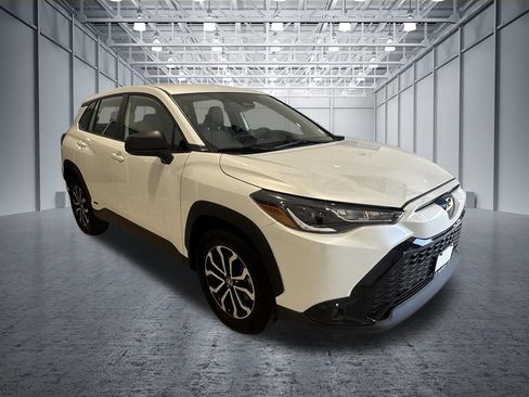 Used 2024 Toyota Corolla Cross AWD Hybrid image 3