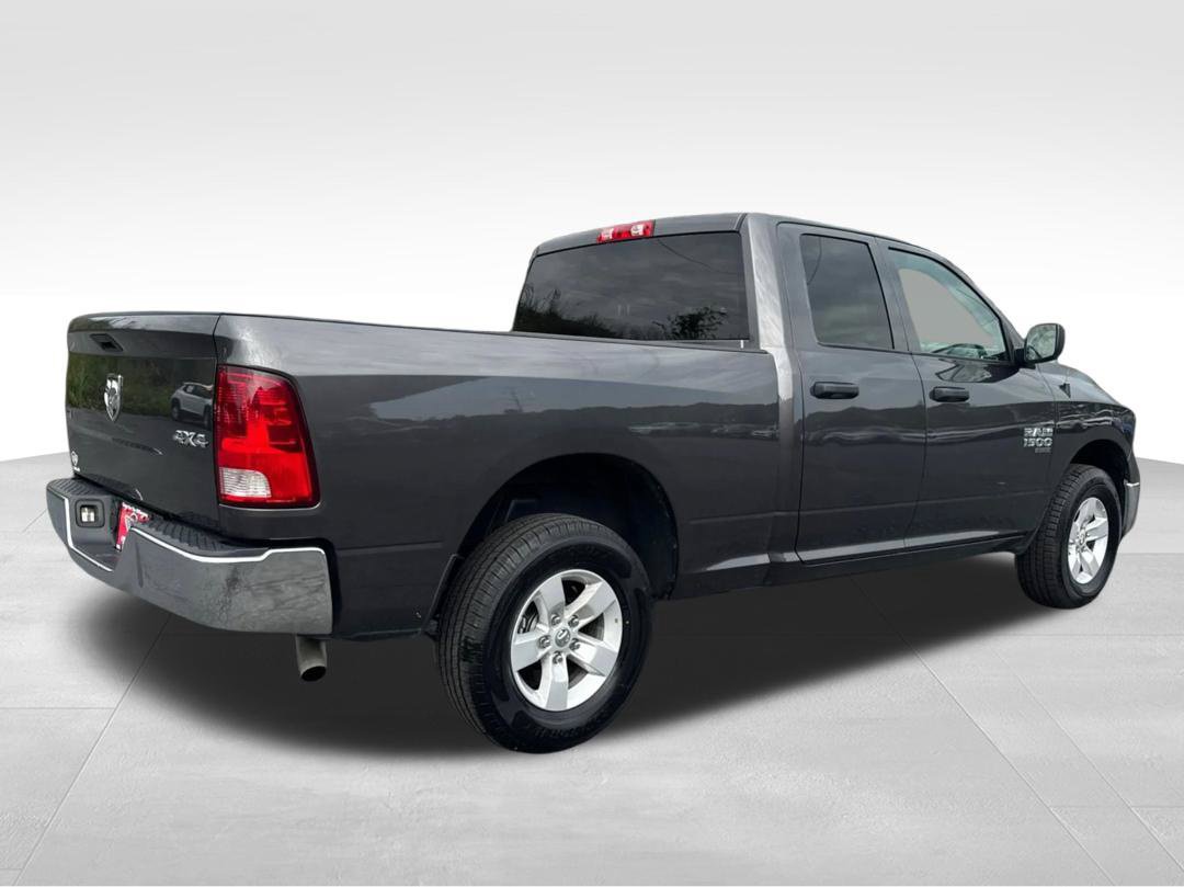 Used 2024 RAM 1500 Classic SLT AWD/4WD image 5