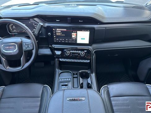 Certified 2025 GMC Sierra 2500 AT4X w/ AT4X AEV Edition AWD/4WD image 15