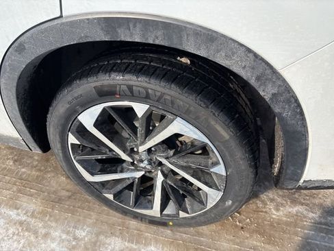 Used 2022 Mitsubishi Outlander SE image 8