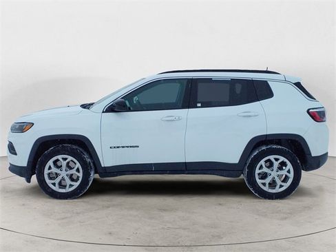 Used 2024 Jeep Compass Latitude w/ Sun and Sound Group image 2