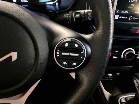Used 2024 Kia Soul LX w/ Option Group 015 FWD image 23