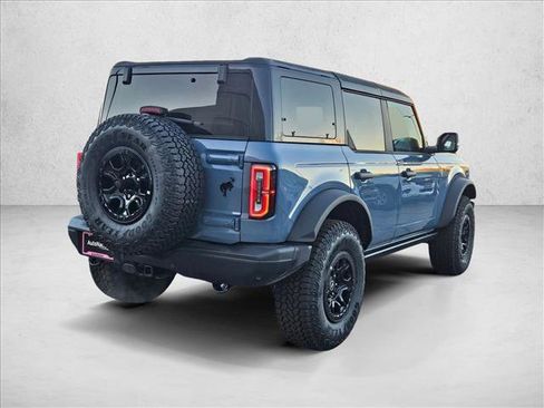 New 2025 Ford Bronco Badlands image 2