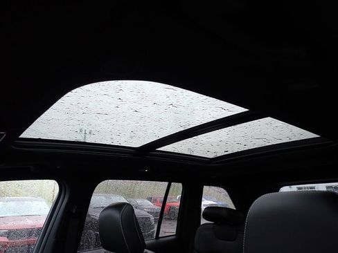 New 2025 Jeep Grand Cherokee Limited w/ MOPAR Finishing Package image 18