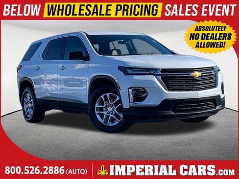Used 2024 Chevrolet Traverse LS w/ LPO, Floor Liner Package image 1