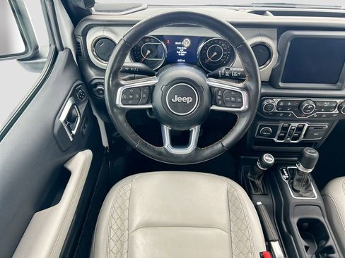 Used 2023 Jeep Wrangler Altitude image 10