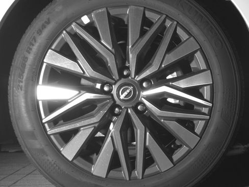 Used 2025 Nissan Altima 2.5 SV image 13