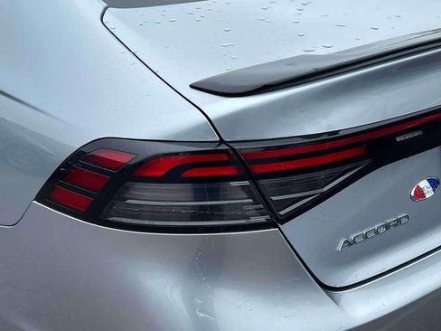 Used 2023 Honda Accord Sport image 12