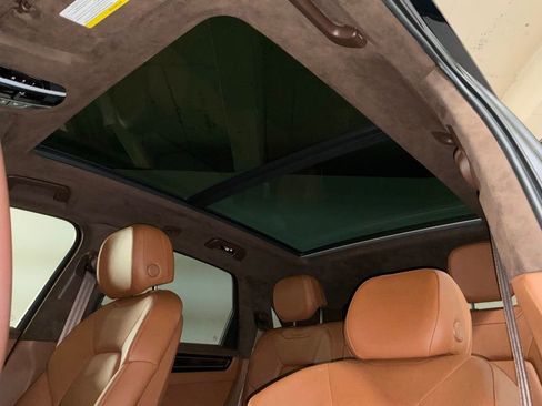 Used 2023 Porsche Cayenne GTS image 4