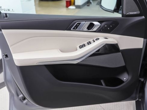 New 2026 BMW X5 xDrive50e AWD/4WD image 9