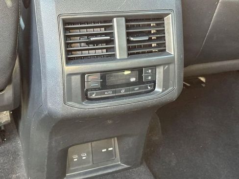 Used 2022 Volkswagen Atlas SEL Premium image 21