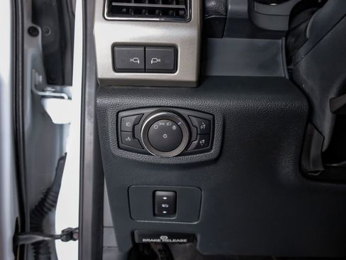 Used 2022 Ford F450 Lariat w/ Chrome Package image 24