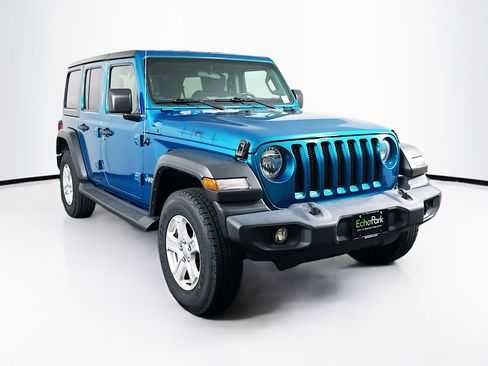 Used 2020 Jeep Wrangler Unlimited Sport S AWD/4WD image 2