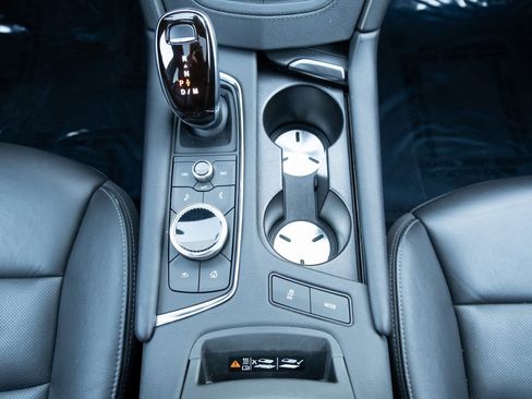 Used 2021 Cadillac XT6 Premium Luxury image 5