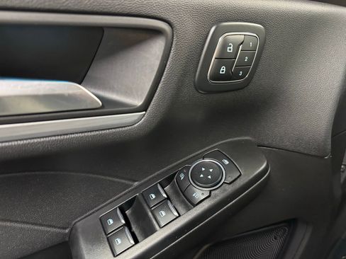 Used 2024 Ford Escape Platinum image 24