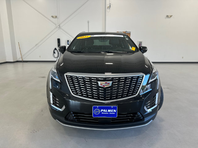 Certified 2025 Cadillac XT5 Premium Luxury w/ Technology Package AWD/4WD image 3