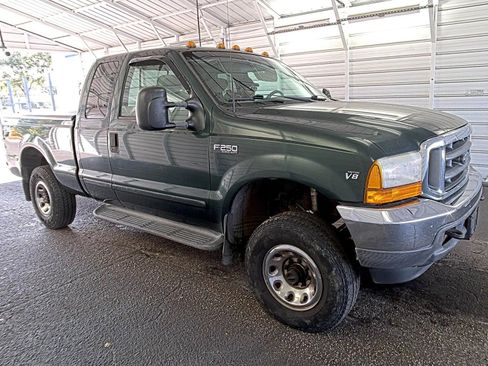 Used 2001 Ford F250 4x4 SuperCab Super Duty image 3