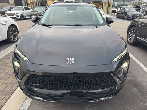 Used 2024 Buick Envision Sport Touring image 2