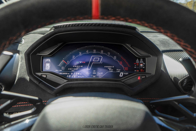 Used 2021 Lamborghini Huracan STO RWD image 26